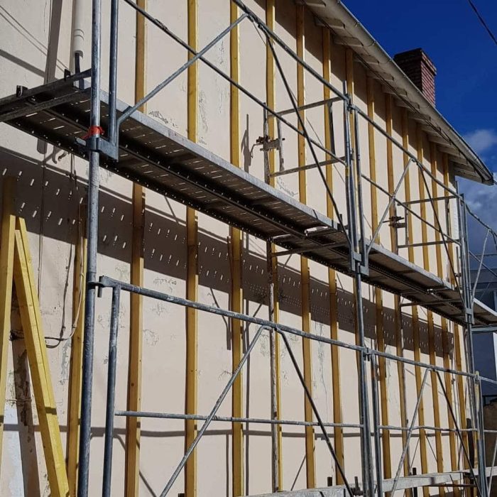 Intervention de L'écureuil du Jardin dans l'entretien et l'aménagement extérieur : nettoyage de façade, pose de clôture, aménagement paysager, élagage, et autres services professionnels pour vos espaces extérieurs à Pibrac.